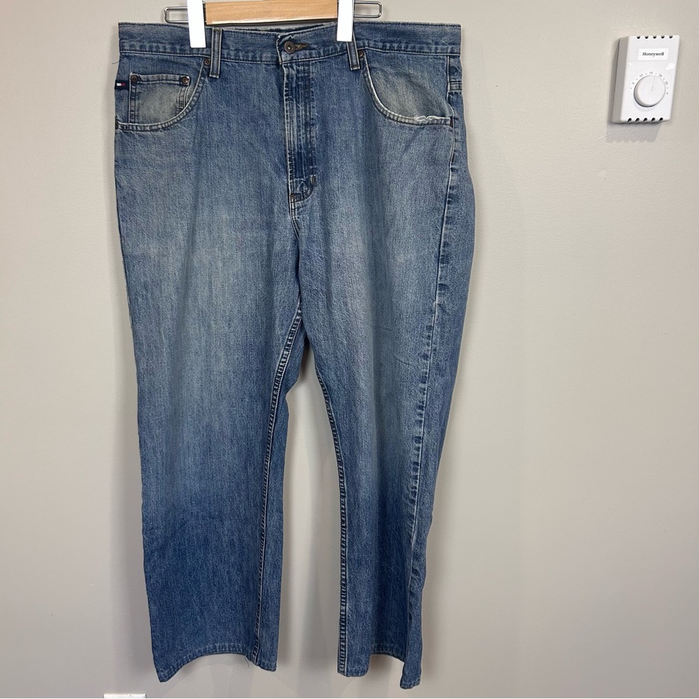 Vintage Tommy Hilfiger Men’s Jeans Size 36 Blue denim pants straight leg - Picture 3 of 12